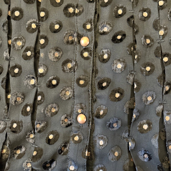 Soft Surroundings Women Sheer Overlay Top PM Black Swiss Dots Flutter Sleeve - Picture 9 of 11